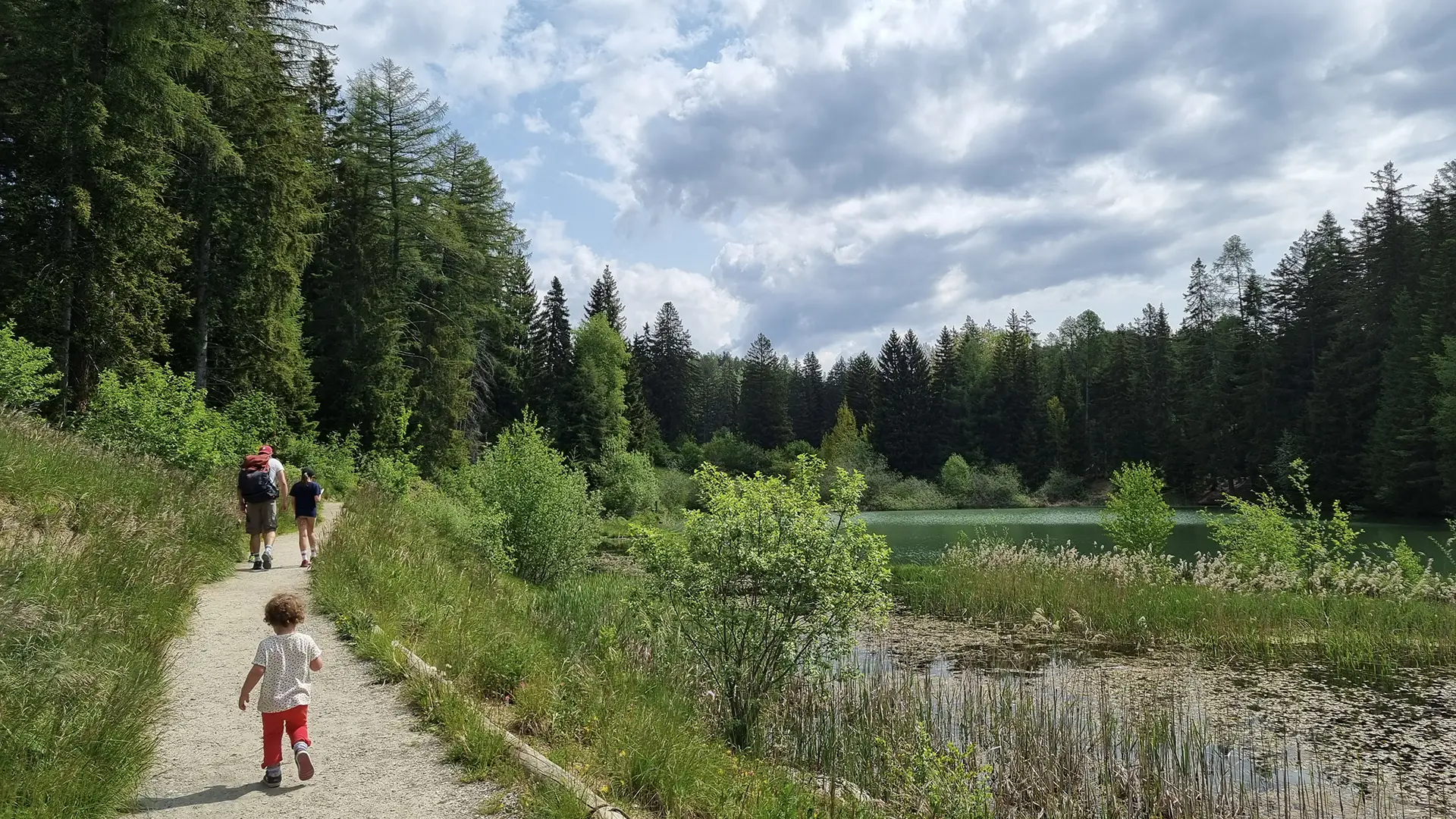 Bisse et Lac des Miriouges à Crans-Montana