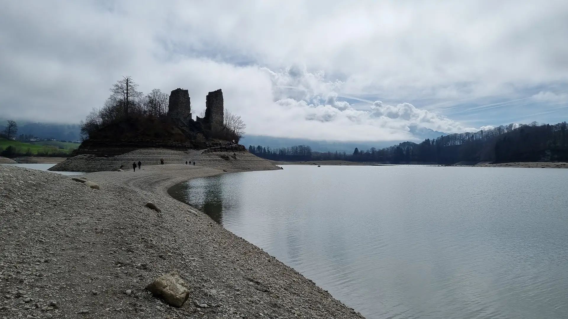 Île d’Ogoz, Lac de Gruyère