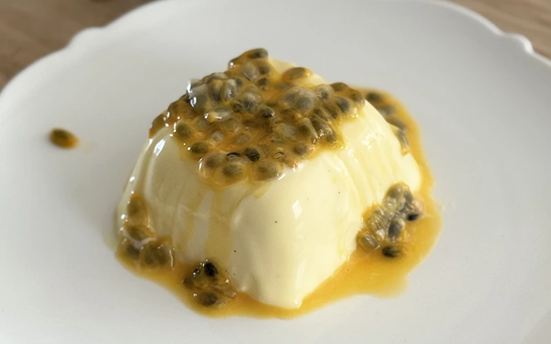panna cotta aux fruits de la passion