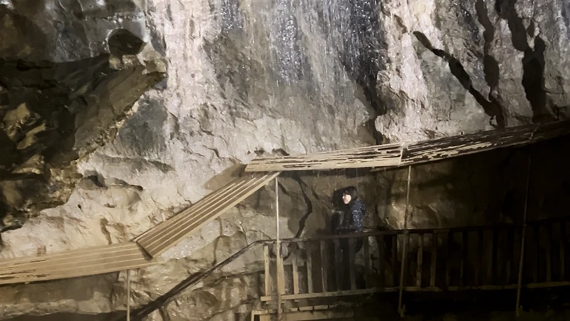 Grotte aux Fées de Saint-Maurice