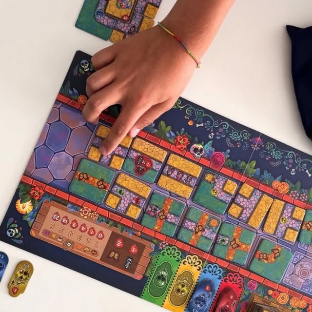 Jeu Viva Catrina sur une table en famille